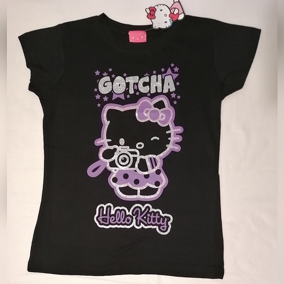 🔥SALE🔥 Hello Kitty Sanrio "Gotcha" Camera Girls T-shirt Tee NWT Size M (10-12) - Picture 1 of 5
